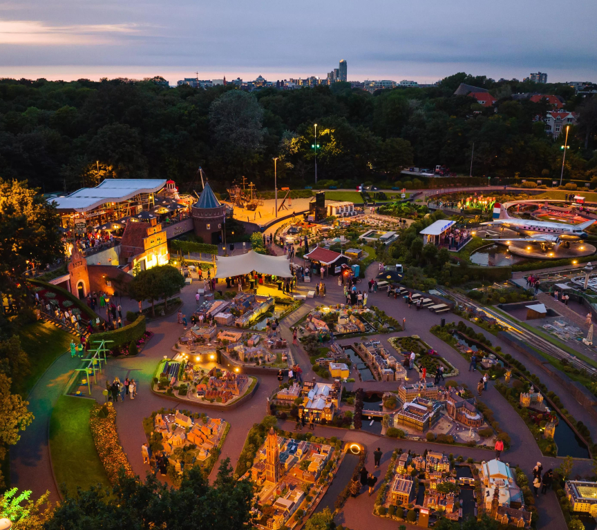 Afbeelding van Madurodam in de avond