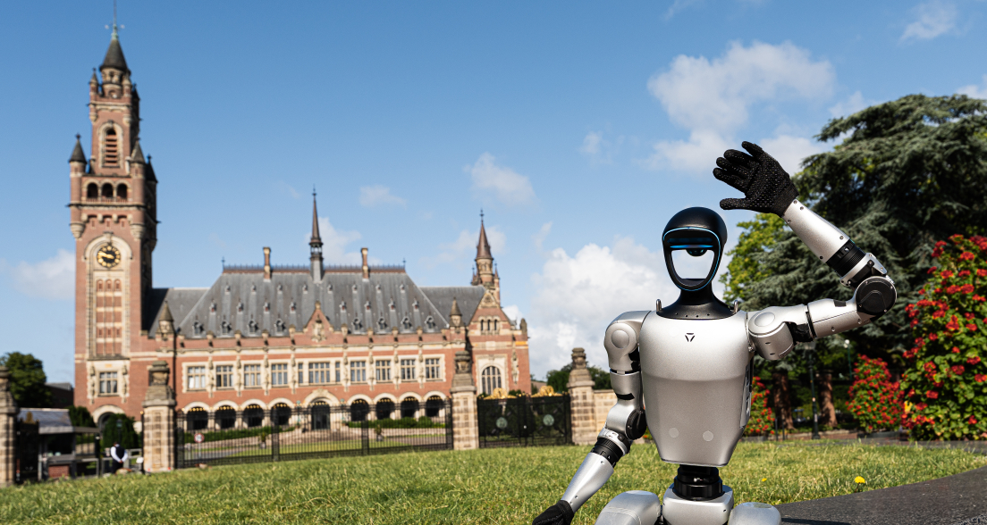 vredespaleis robot cybersecurity.jpg