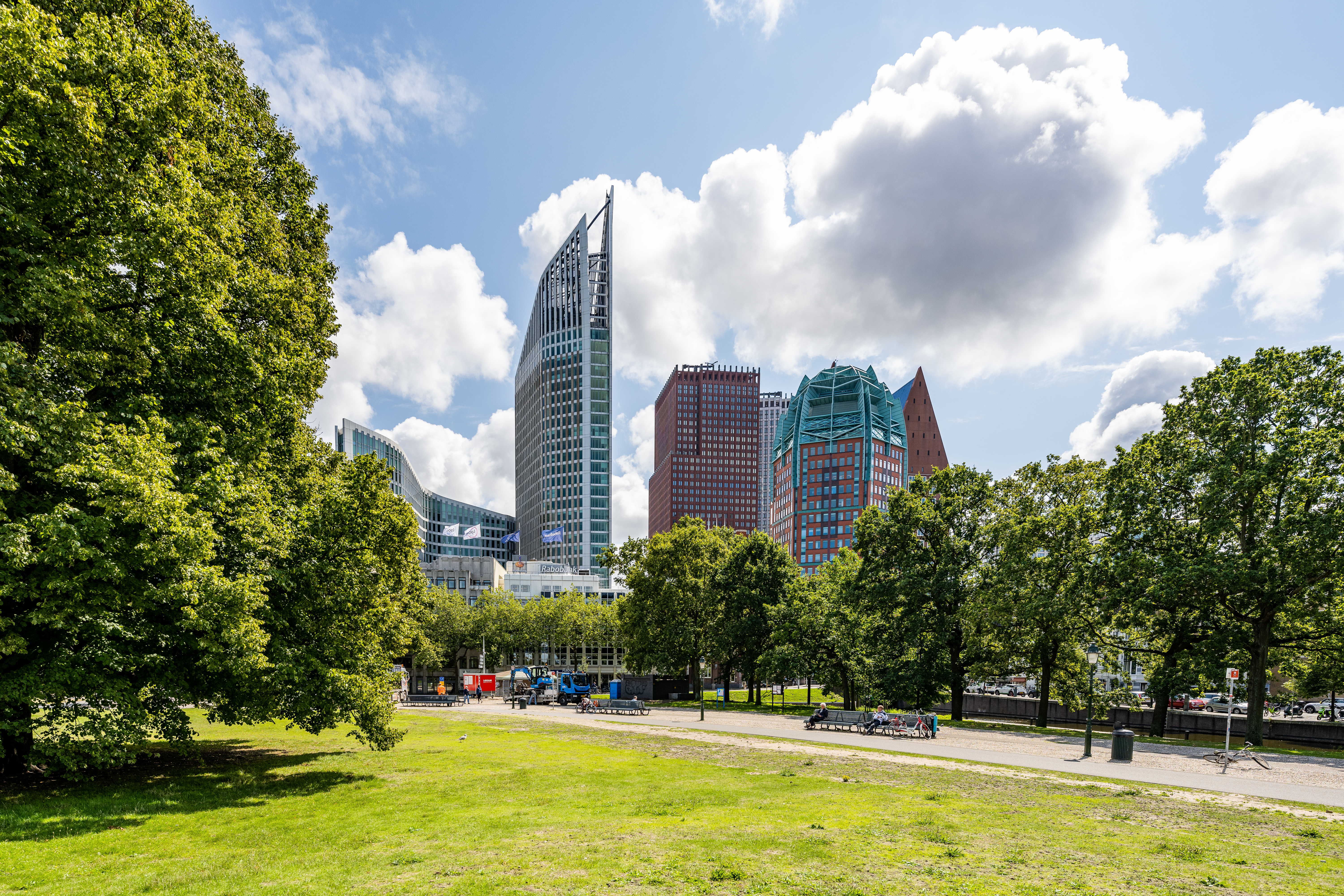 Image of the skyline of The Hague with a green park