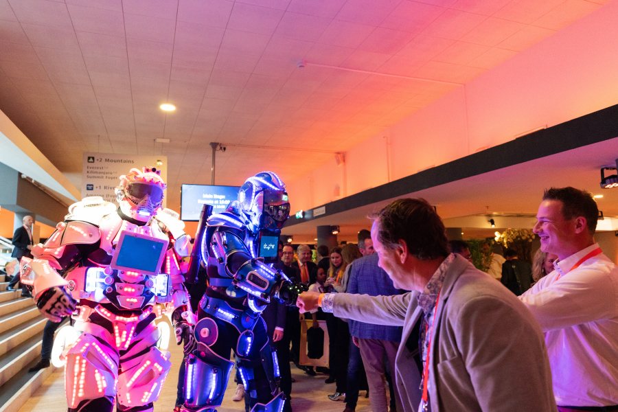 ONE Conference 6 ONE Conference 6