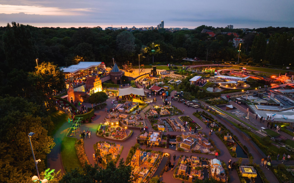 Afbeelding van Madurodam in de avond