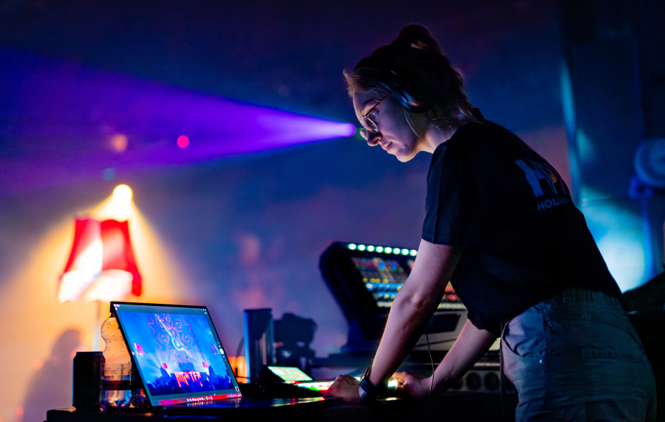 behind the scenes behind the scenes