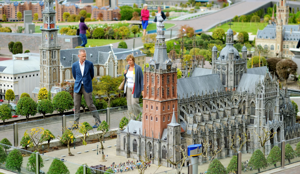 Photo of people walking around in madurodam