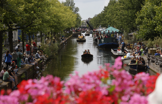 The Hague canals in summer