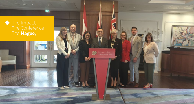 Signing MoU ottawa the hague