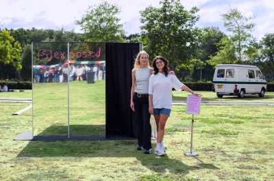 Safiye Janson and Lotte Ottevanger in front of their project [S]exposed. Photo credit: Shari de Boer.