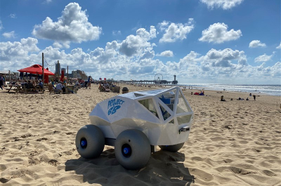 Robot that helps to clean the beach of Scheveningen Project BB- Edwin Bos