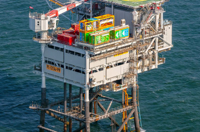 Poshydon - The Q13a-A platform, located approximately 13 kilometers off the coast of Scheveningen