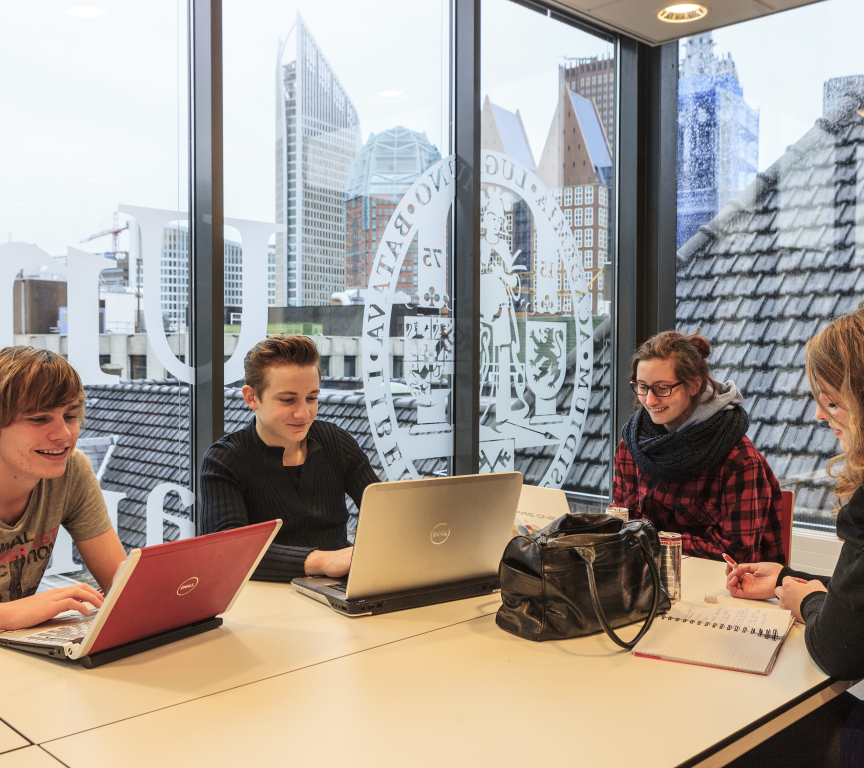 Students at work of University Leiden Campus The Hague