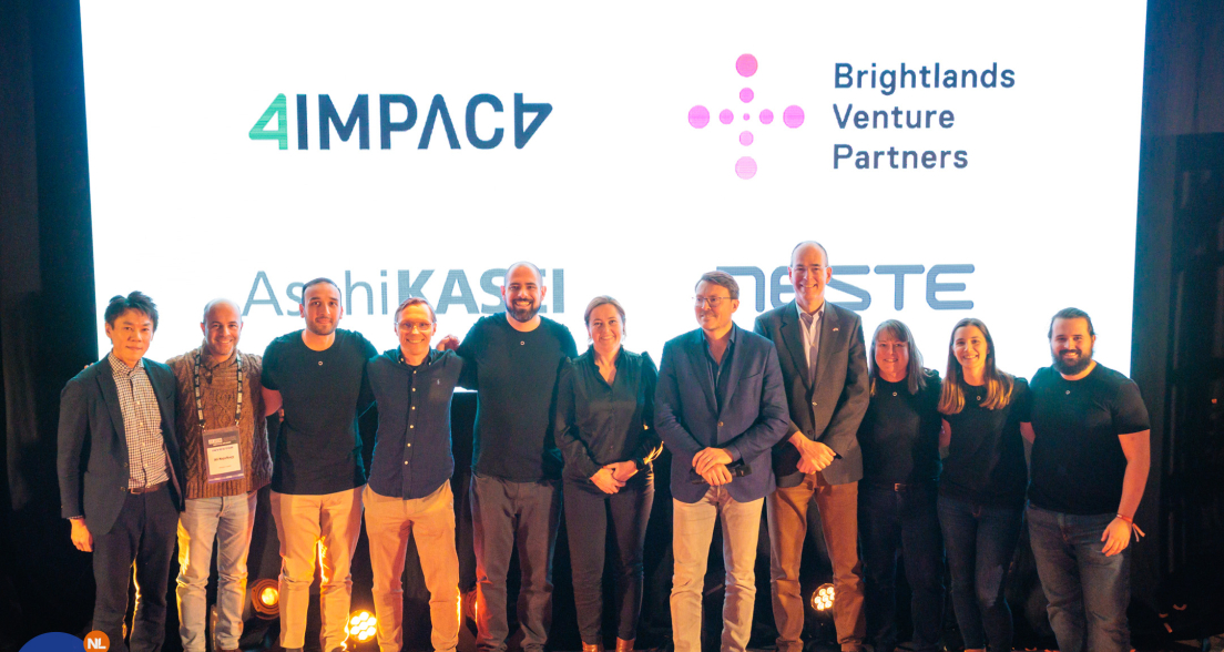 Ceremony celebrating investment in Circularise by 4impact