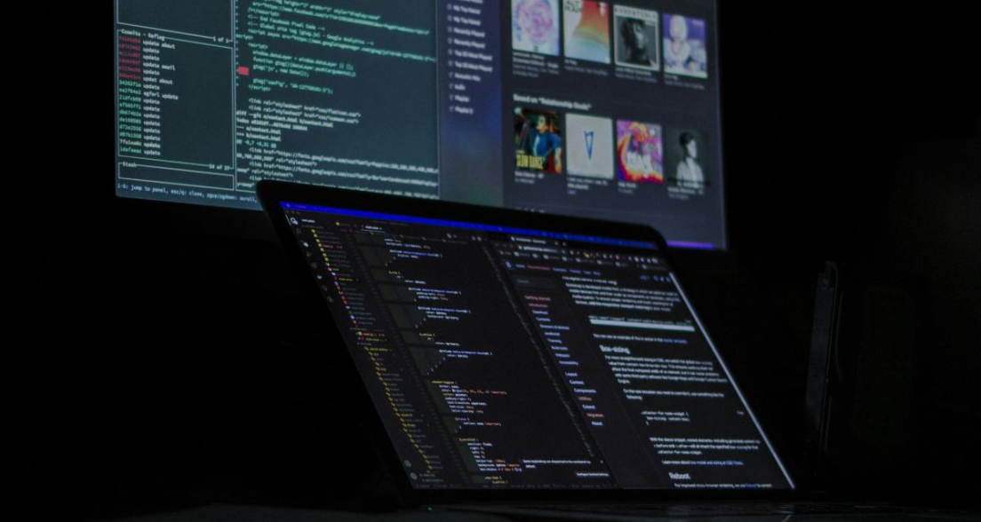 Coding computer by Tai Bui on Unsplash