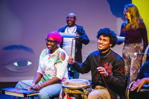Musicians performing at Theatre De Vaillant Musicians performing at Theatre De Vaillant