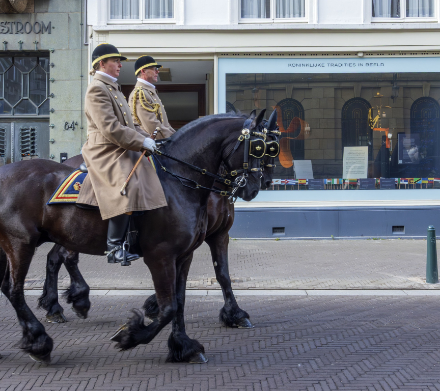 Den Haag opent het voorjaar op koninklijke wijze met uitbreiding van themawandeling ‘Royal Tour’