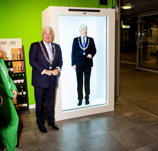 Onthulling holobox