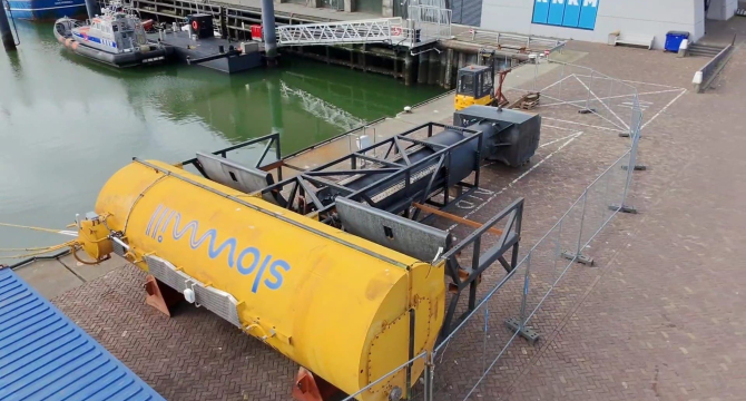  Wave energy converter Slow Mill successfully tested in The Hague 