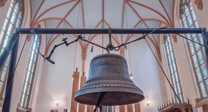 Ukrainian bullet casings bell from The Hague on tour in Germany 