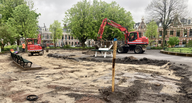 Excavators in The Hague